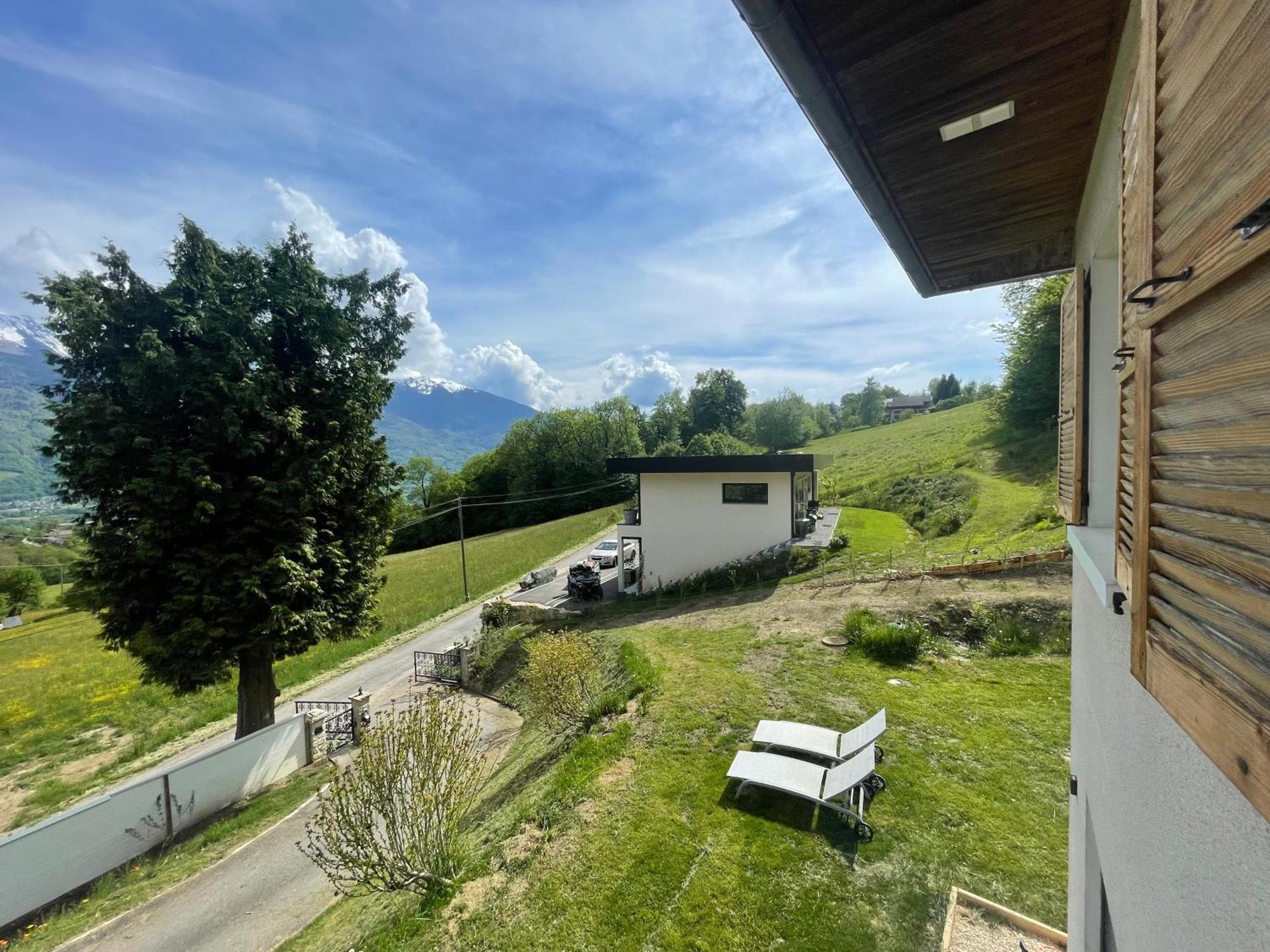 Petit Logement Cosy Dans Maison Au Calme Verrens-Arvey Kültér fotó